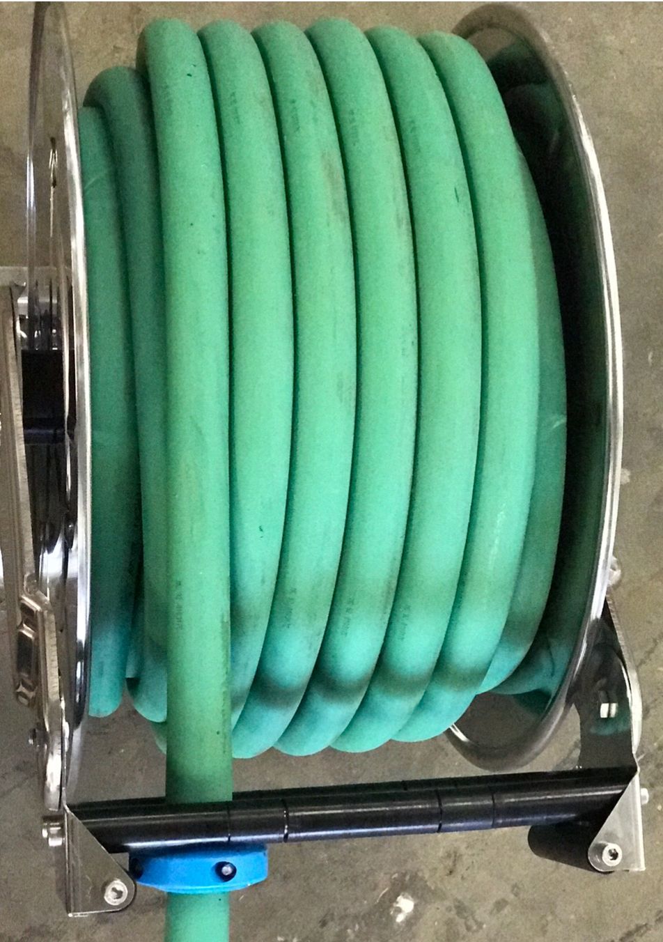 EDELSTAHL SCHLAUGHASPELS